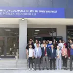 SUBÜ'DE YENİ AKADEMİK YIL İLK DERS ETKİNLİKLERİYLE BAŞLADI