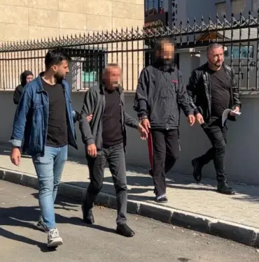 SAKARYA'DA HAKLARINDA KESİNLEŞMİŞ HAPİS CEZASI BULUNAN 2 ŞAHIS YAKALANDI
