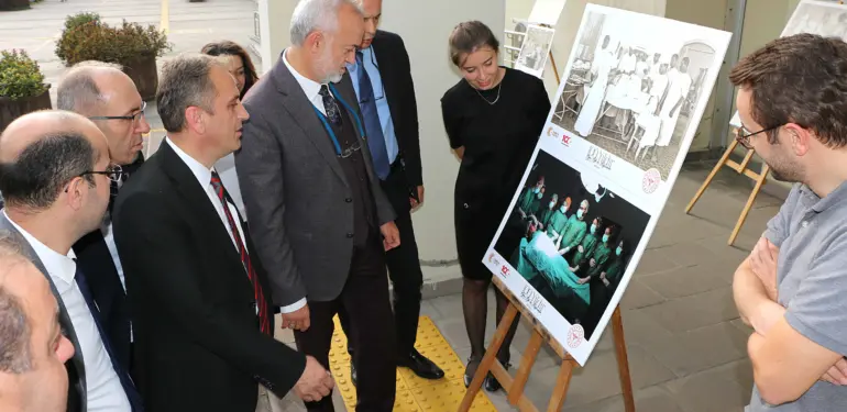 100. YILDA SAĞLIK HİZMETLERİ FOTOĞRAF SERGİSİ AÇILDI