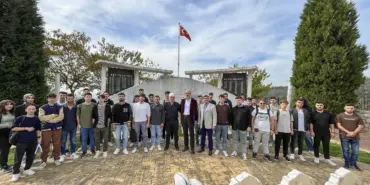 CUMHURİYETİN 100. YILINDA ŞEHİTLERİ ANDILAR