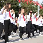 1923 öğrenciden göz dolduran harmandalı zeybeği gösterisi 1 1923 ÖĞRENCİDEN GÖZ DOLDURAN HARMANDALI ZEYBEĞİ GÖSTERİSİ SAKARYA'DA CUMHURİYET'İN 100. YIL DÖNÜMÜ COŞKU İLE KUTLANDI