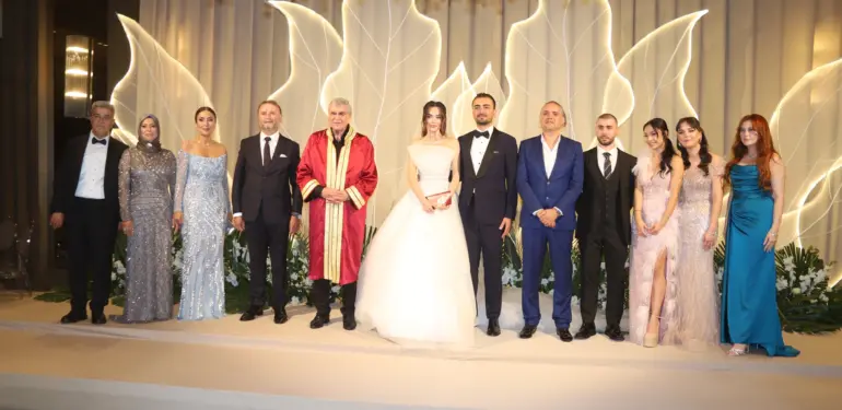 Başarılı iş adamı Fahri Sayın’ın oğlu Mehmetcan Sayın dünya evine girdi (4)