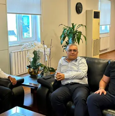 Genç iş adamı Saban’dan Bahçelievler Kaymakamı Dr. Boztepe’ye ziyaret (1)