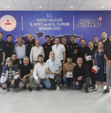 Hatay'da gazetecilere teknik ekipman desteği verildi
