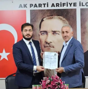 AK Parti’li Dursun Murat Arifiye’den aday adayı oldu (1)