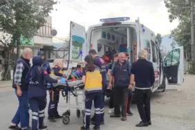 SEYİR HALİNDEYKEN DENGESİNİ KAYBEDEREK MOTOSİKLETTEN DÜŞEN SÜRÜCÜ YARALANDI