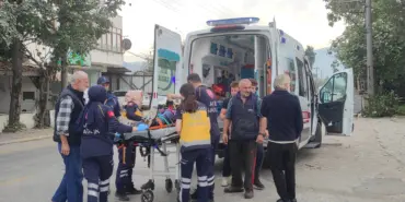 SEYİR HALİNDEYKEN DENGESİNİ KAYBEDEREK MOTOSİKLETTEN DÜŞEN SÜRÜCÜ YARALANDI