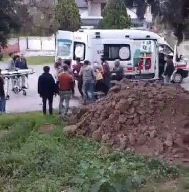 KOZALAK TOPLAMAK İÇİN ÇIKTIĞI AĞAÇTA AKIMA KAPILAN GENÇ HAYATINI KAYBETTİ