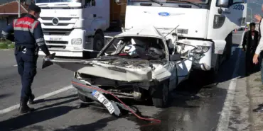 SAKARYA'DA ZİNCİRLEME KAZA: 4 YARALI