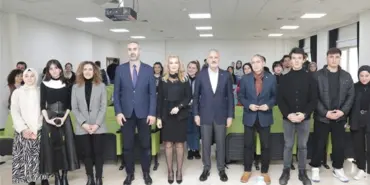 Başkan Altuğ SAÜ'lü Öğrencilerle Bir Araya Geldi