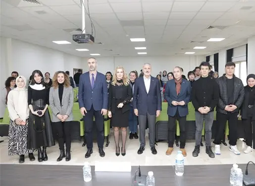 Başkan Altuğ SAÜ'lü Öğrencilerle Bir Araya Geldi