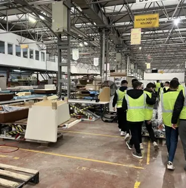 SATSO 26. Meslek Komitesi'nden Mobilya Bölümü Öğrencilerine Fabrika Gezisi