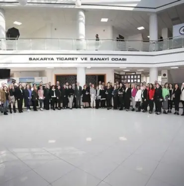 TKGD Başkanı Lüleci'den TOBB Sakarya İl Kadın Girişimciler Komitesi'ne ziyaret (12)