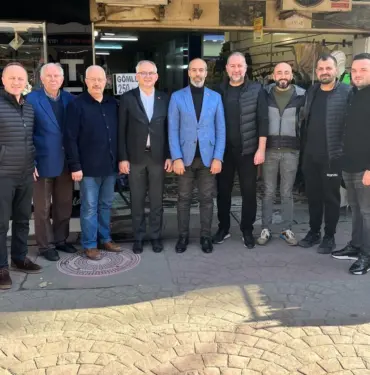 AK Parti Serdivan aday adayı Mehmet Şehit, sahalarda boy gösteriyord0a6c7ee-60ee-4303-b429-eaba4bfbf373