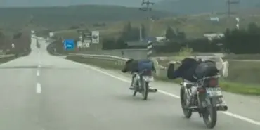 ÖLÜMLE BÖYLE DANS ETTİLER: MOTOSİKLETİN ÜZERİNDE TEHLİKELİ YOLCULUK