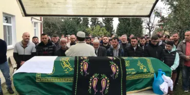 TIRIN ÇARPMASI NETİCESİNDE HAYATINI KAYBEDEN ŞOFÖR SAKARYA'DA TOPRAĞA VERİLDİ