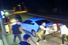 DAYAĞI YEDİ SİLAHI ÇEKTİ: 2 YARALI O ANLAR KAMERADA