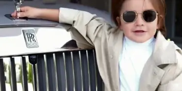 ZAYN, BU KEZ MİLYONLUK ELEKTRİKLİ ARACIN DİREKSİYONUNA GEÇTİ 'EHLİYET İÇİN 14 YIL DAHA BEKLEMEN GEREKİYOR ZAYN' NOTU İLE PAYLAŞILAN VİDEO BEĞENİ YAĞMURUNA TUTULDU