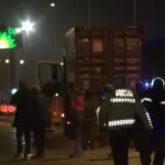 TIR ŞOFÖRÜNÜ REHİN ALAN ŞAHIS İÇİŞLERİ BAKANI İLE KONUŞARAK TESLİM OLDU