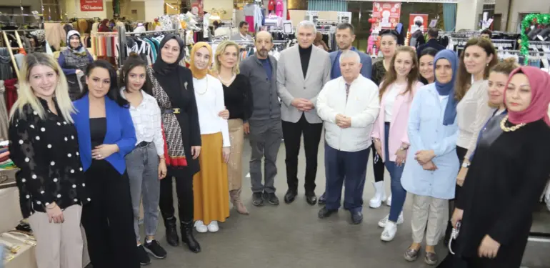 Başkan Yüce Fiesta Festival’i gezdi5c68a00a-c1dc-4f64-9cb7-3abaefb08552