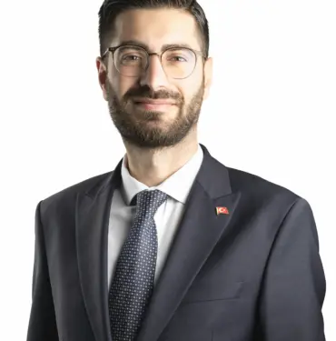 Salih Kaya AK Parti Arifiye Belediye Başkan Aday Adayı