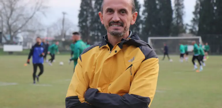 TUNCAY ŞANLI: "BÜTÜN ŞEHİR BU MAÇA ODAKLANMIŞ DURUMDA, BUNUN BİLİNCİYLE SAHADA OLACAĞIZ" SAKARYASPOR TEKNİK DİREKTÖRÜ : "BU BİR DERBİ, MÜCADELE GÜCÜMÜZ DAHA YÜKSEK OLACAK"