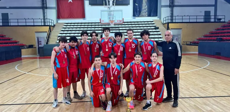 tes-is-adapazari-anadolu-lisesi-sakarya-il-sampiyonu-2