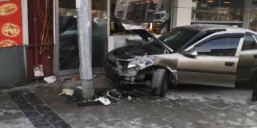 SAKARYA'DA YILIN İLK GÜNÜ FECİ KAZA ALKOLLÜ SÜRÜCÜNÜN ÇARPTIĞI KADIN ÖLDÜ