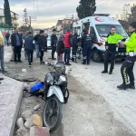 HAFİF TİCARİ ARAÇLA ÇARPIŞAN MOTOSİKLETTEKİ 2 KİŞİ YARALANDI