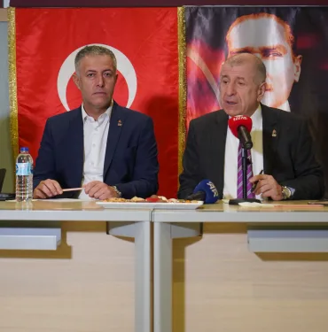 prof dr ümit özdağ adana basın toplantısı (1)_133844724