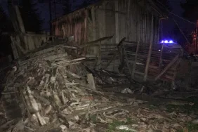 ODUN ALMAK İÇİN GİRDİĞİ KORULUK ÇÖKÜNCE YARALANDI