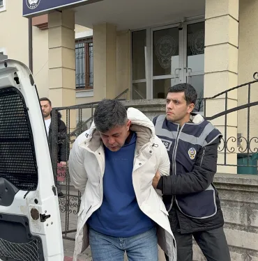 ORYANTAL SEVGİLİSİNİ ÖLDÜREN ŞAHIS ADLİYEYE SEVK EDİLDİ EĞLENCE MEKANINI BIRAKMASINI İSTEDİ, OLUMLU CEVAP ALAMAYINCA ÖLDÜRDÜ ORYANTAL SEVGİLİSİ İÇİN EŞİNDEN AYRILMIŞ