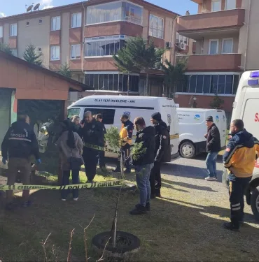 İSTANBUL'A GİDECEKTİ, EŞİ TARAFINDAN CANSIZ BEDENİ BULUNDU