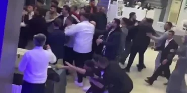 DÜĞÜN SALONU BOKS RİNGİNE DÖNDÜ DÜĞÜN SALONUNDA ORTALIK KARIŞTI: EN GÜZEL GÜNLERİ ZEHİR OLDU