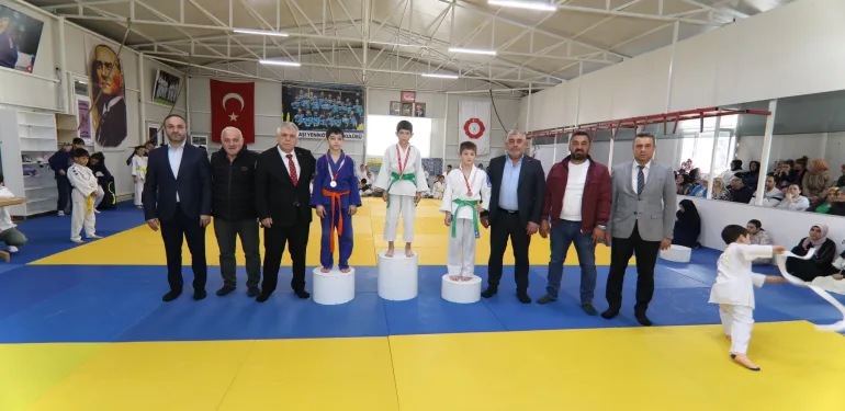 JUDA KULÜBÜNE BAŞKAN ŞENGÜL’DEN TEBRİK (4)