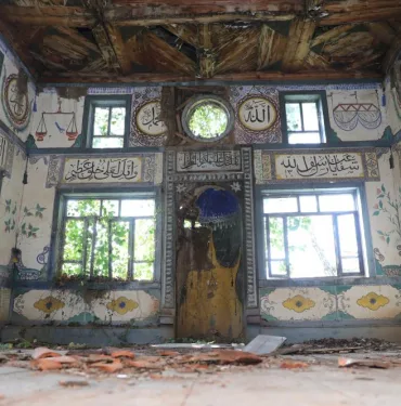 Mahalleli göç edince 100 yıllık cami de kendi haline terk edilmişti, harekete geçildi