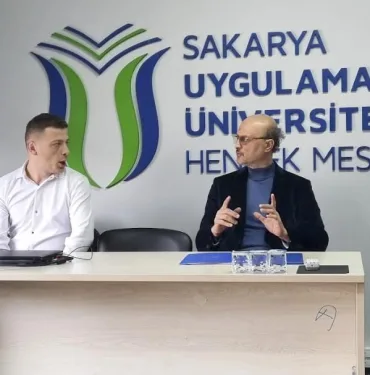 Hendek MYO öğrencileri sektör tavsiyelerini dinledi