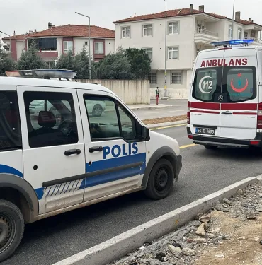 KİRAYI ALMAYA GELEN EV SAHİBİ ULAŞAMAYINCA ACI GERÇEK ORTAYA ÇIKTI SAKARYA'DA 66 YAŞINDAKİ ADAM EVİNDE ÖLÜ BULUNDU