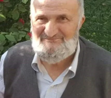 SABAH NAMAZI ÇIKIŞINDA MİDİBÜSÜN ÇARPTIĞI YAŞLI ADAM HASTANEDE HAYATINI KAYBETTİ