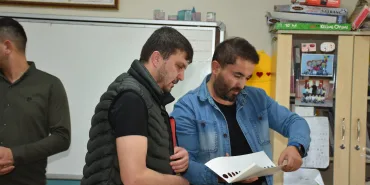 GÖRME ENGELLİ VATANDAŞ, ÖZEL GELİŞTİRİLEN PUSULA İLE OYUNU KULLANDI