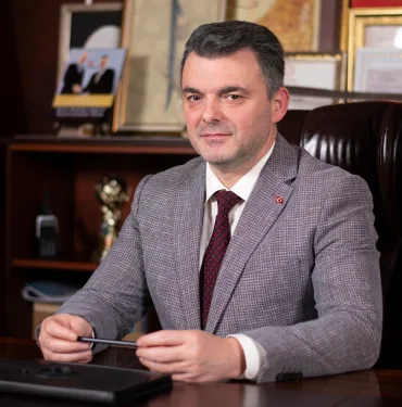 Karasu İshak Sarı Dedi.
