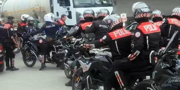 SAKARYA'DA TRAFİK KAVGASI: BÖLGEYE ÇOK SAYIDA POLİS SEVK EDİLDİ