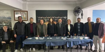 thumbnail_1 DEVA ADAYI ERDOĞAN IN ARİFİYE ERZURUMLULAR DERNEĞİ ZİYARETİ (4)