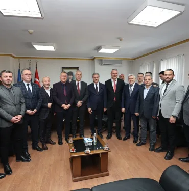 thumbnail_TÜRK İŞ ZİYARET (1)