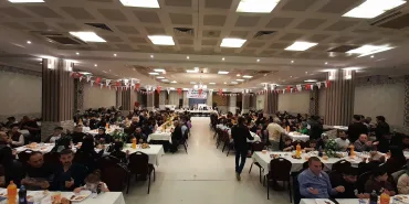 GURBETTEKİ HEMŞEHRİLER BU İFTAR PROGRAMINDA BİR ARAYA GELDİ