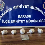 ORMANLIK ALANA GÖMÜLEN BİR KİLO ESRAR POLİS EKİPLERİNCE BULUNDU