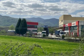 KONTEYNERDE KALAN KAMYON ŞOFÖRÜ ÖLÜ BULUNDU
