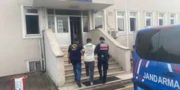 HAKLARINDA YAKALAMA KARARI VE HAPİS CEZASI OLAN 795 ŞÜPHELİYİ JANDARMA YAKALADI