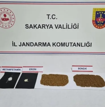JANDARMADAN UYUŞTURUCU OPERASYONU: 23 GÖZALTI, 1 TUTUKLAMA
