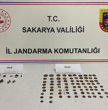 ÜSTÜNDE 91 TARİHİ SİKKE VE OBJEYLE YAKALANDI
